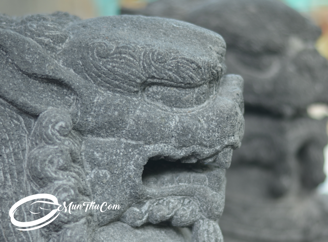 Proses Membuat Patung Batu Singa Samsi: Dari Batu Lava Kasar Hingga Menjadi  Karya Seni Detail nan Eksotis