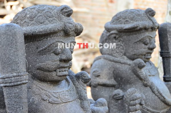 Patung Penjaga Pintu Gupolo Batu Candi –  Dwarapala Penjaga Gerbang Nuansa Klasik Jawa & Hindu-Buddha - Image 3