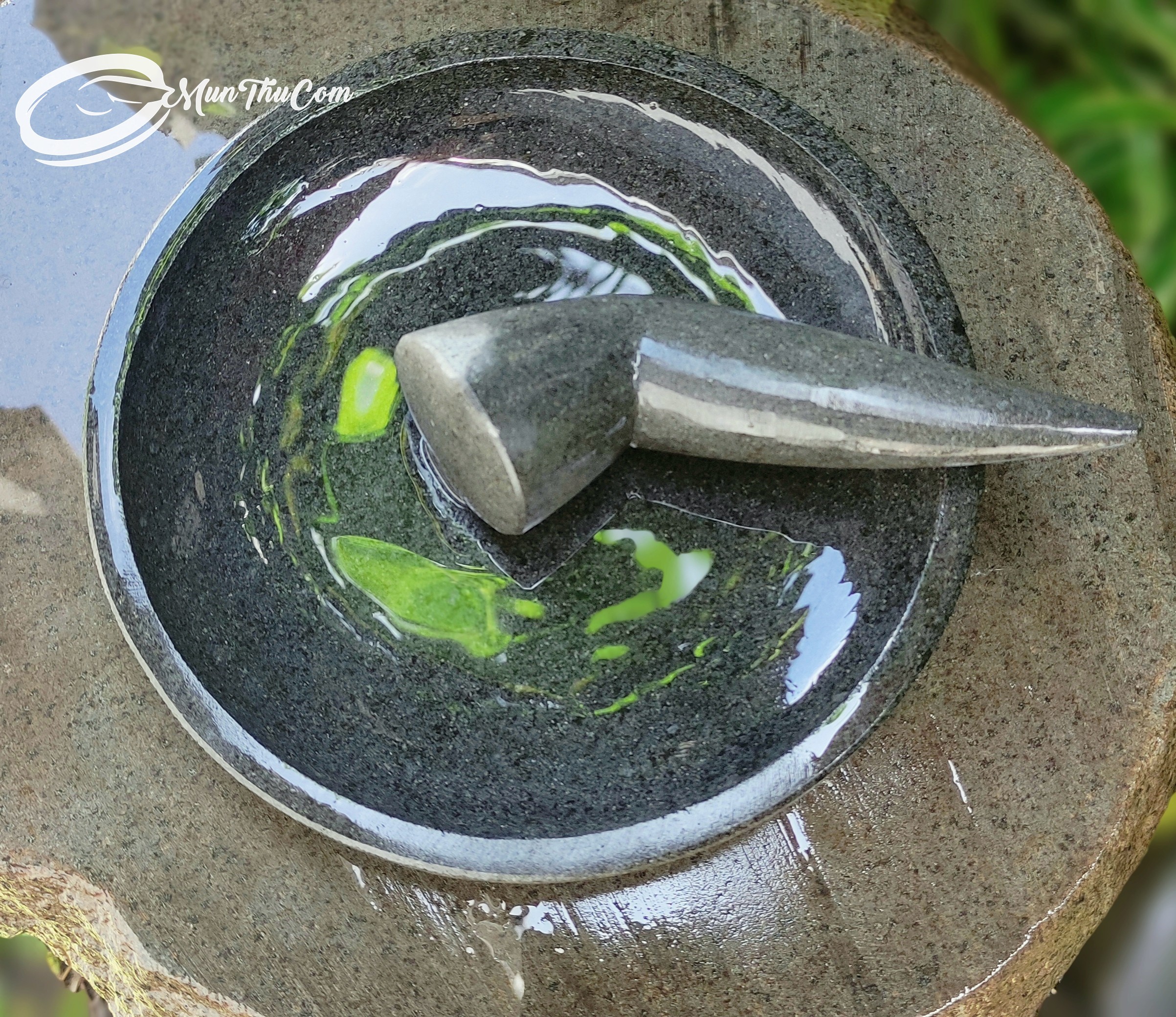 Cobek Batu Kali Super Halus 20cm, Anti dan Tahan Jamur, Rapat dan Licin - Image 3