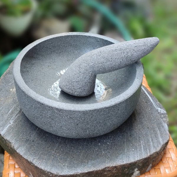 Cobek Batu Kali Pori 20cm Cekung Mangkok – Praktis & Anti Tumpah - Image 5