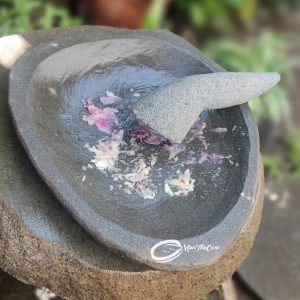 Cobek Batu Kali Asli Alami dari Batu Sungai Natural Bentuknya - Unik dan Satu-satunya - Satu Produk Satu Pembeli