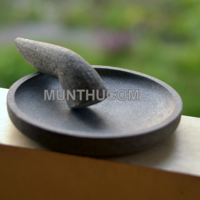 Cobek Batu Kali Super Halus Ukuran 22cm: Cantik, Anti Jamur, Anti Belatung, tapi Agak Licin - Image 4