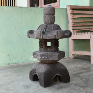 (LAM012) Lampion Batu Hias Atap Sulur Daun Lengkung - Japanese Stone Lantern Berkaki 4