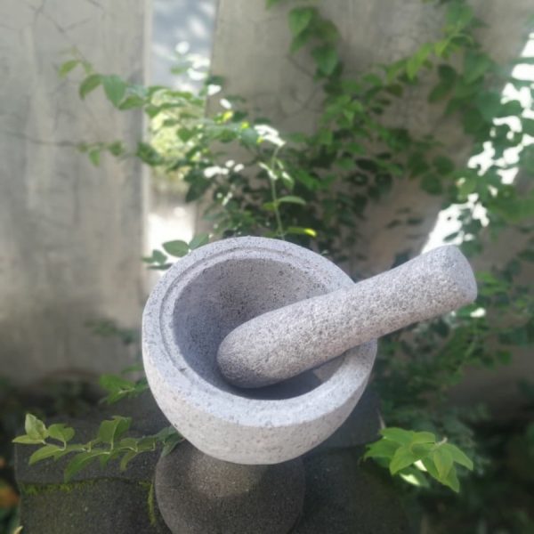 Lumpang Batu Asli dari Kali – Diameter 16 cm untuk Kebutuhan Dapur Harian - Image 4