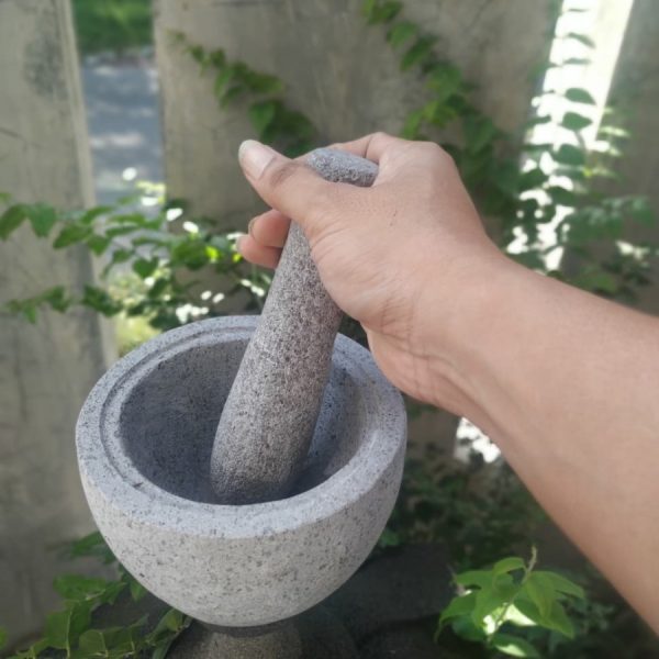 Lumpang Batu Asli dari Kali – Diameter 16 cm untuk Kebutuhan Dapur Harian - Image 2