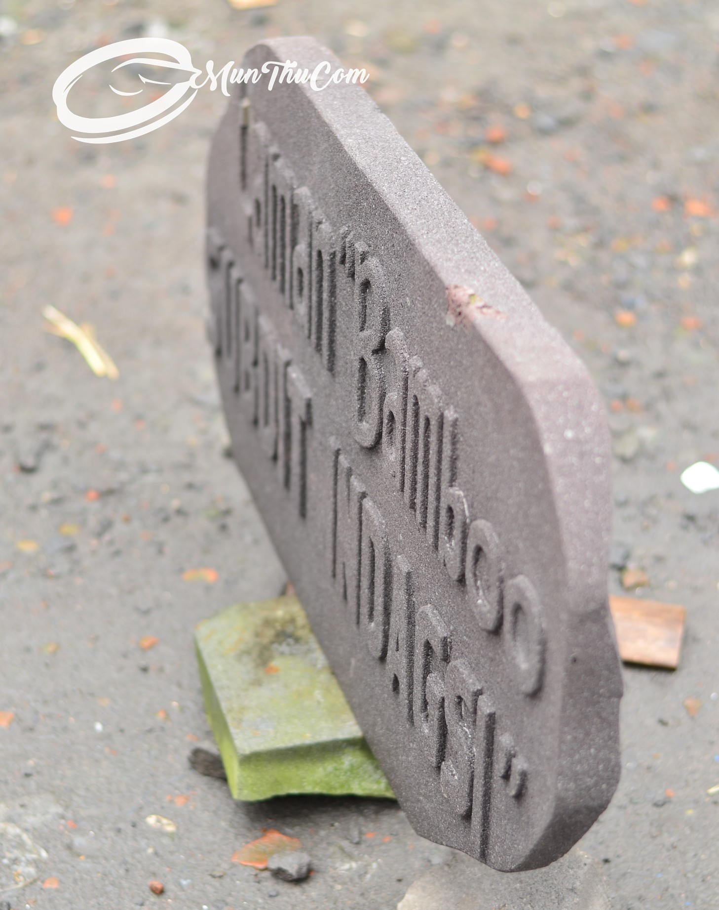 Papan Nama Batu Lava Relief – Sentuhan Seni Tradisional untuk Bangunan Modern - Image 3