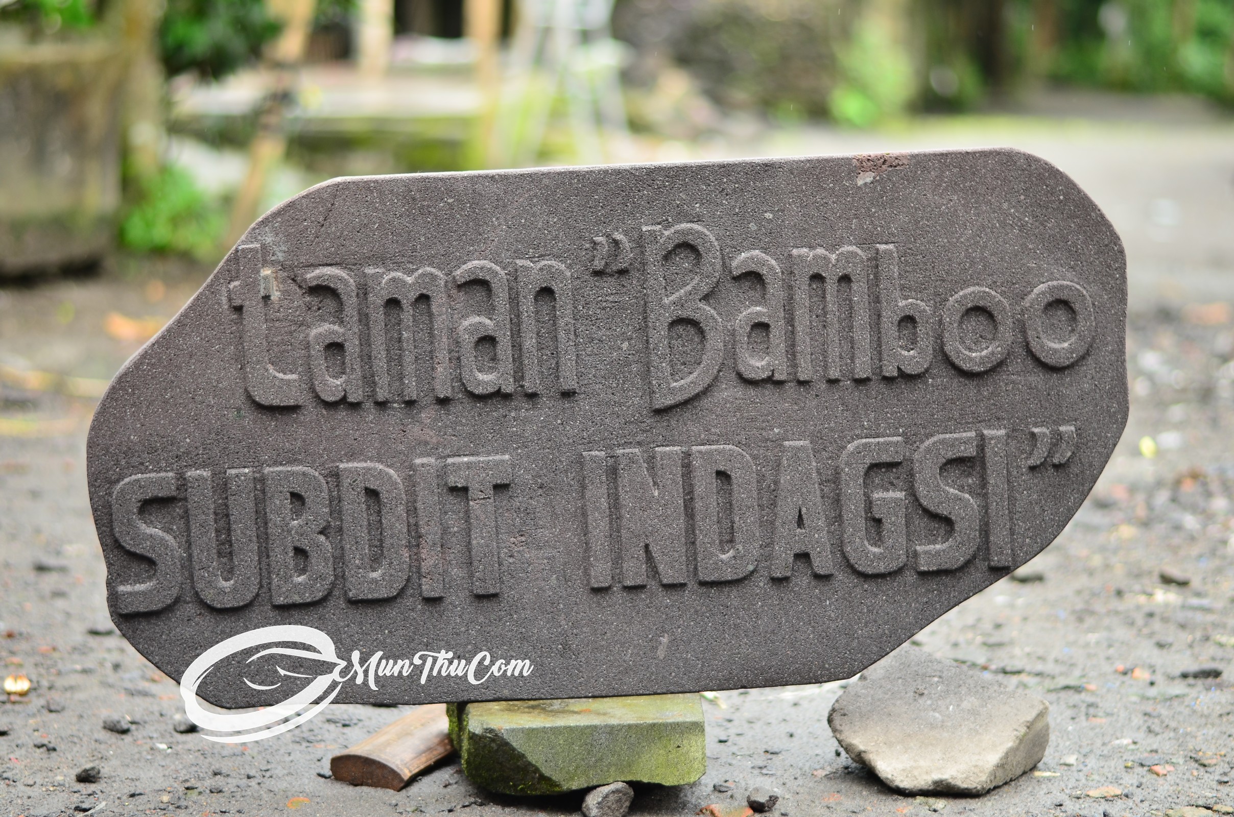 Papan Nama Batu Lava Relief – Sentuhan Seni Tradisional untuk Bangunan Modern - Image 8