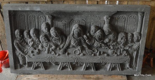 Karya Ukir Batu Lava – Relief Perjamuan Terakhir Yesus Kristus The Last Supper