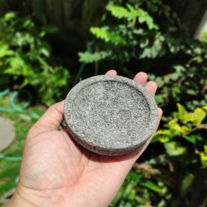 Cobek Batu Lava Merapi Mini – Tempat Sambal Cantik di Meja Makan