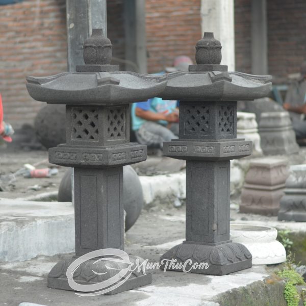 (LAM021) Japanese Stone Lantern Lava Merapi – Kaki Ukir Teratai, Kotak Cagak, Atap Dasi, Ukiran Diamond - Image 6