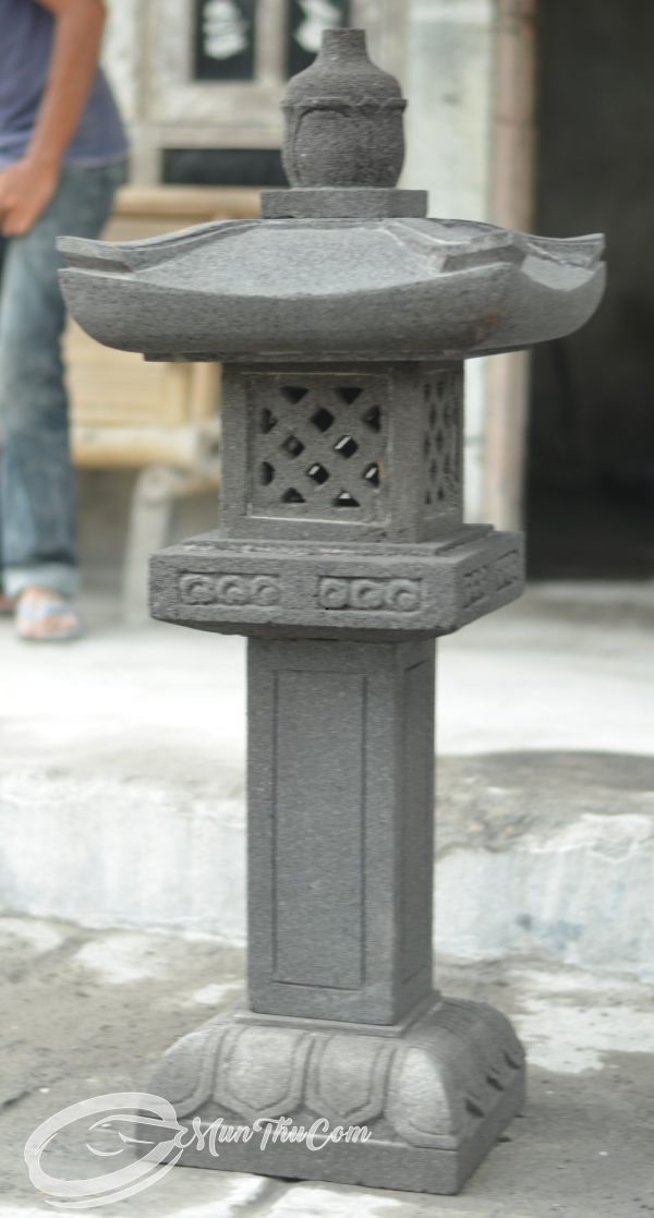 (LAM021) Japanese Stone Lantern Lava Merapi – Kaki Ukir Teratai, Kotak Cagak, Atap Dasi, Ukiran Diamond - Image 13