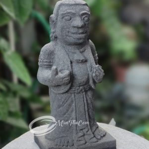 Patung Bagong Punokawan Batu Lava –  Sentuhan Seni Figur Jawa untuk Ruangan Anda